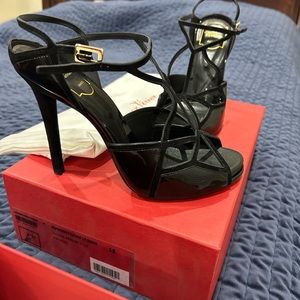 Roger Vivier black heels, size 38, brand new, never worn